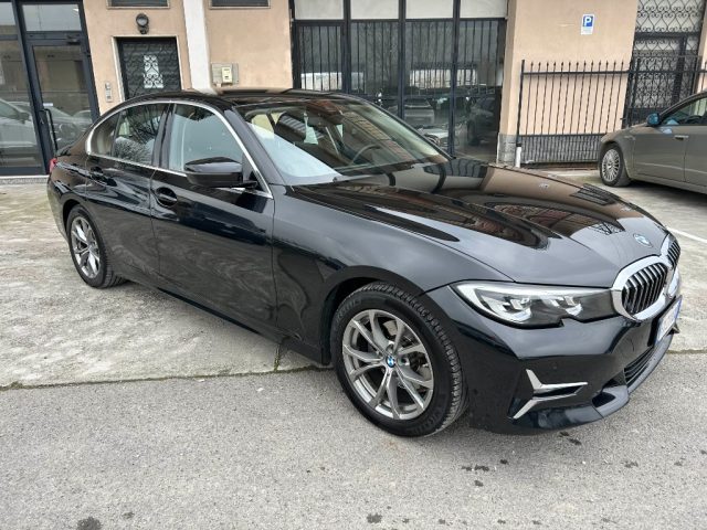 BMW 320 Nero metallizzato