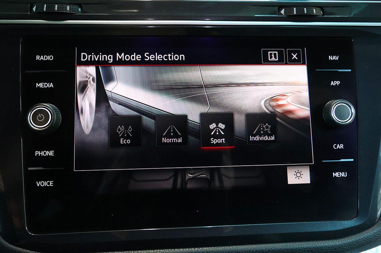 VOLKSWAGEN Tiguan Allspace 2.0 TDI 200cv SCR DSG 4Motion R-Line - 33