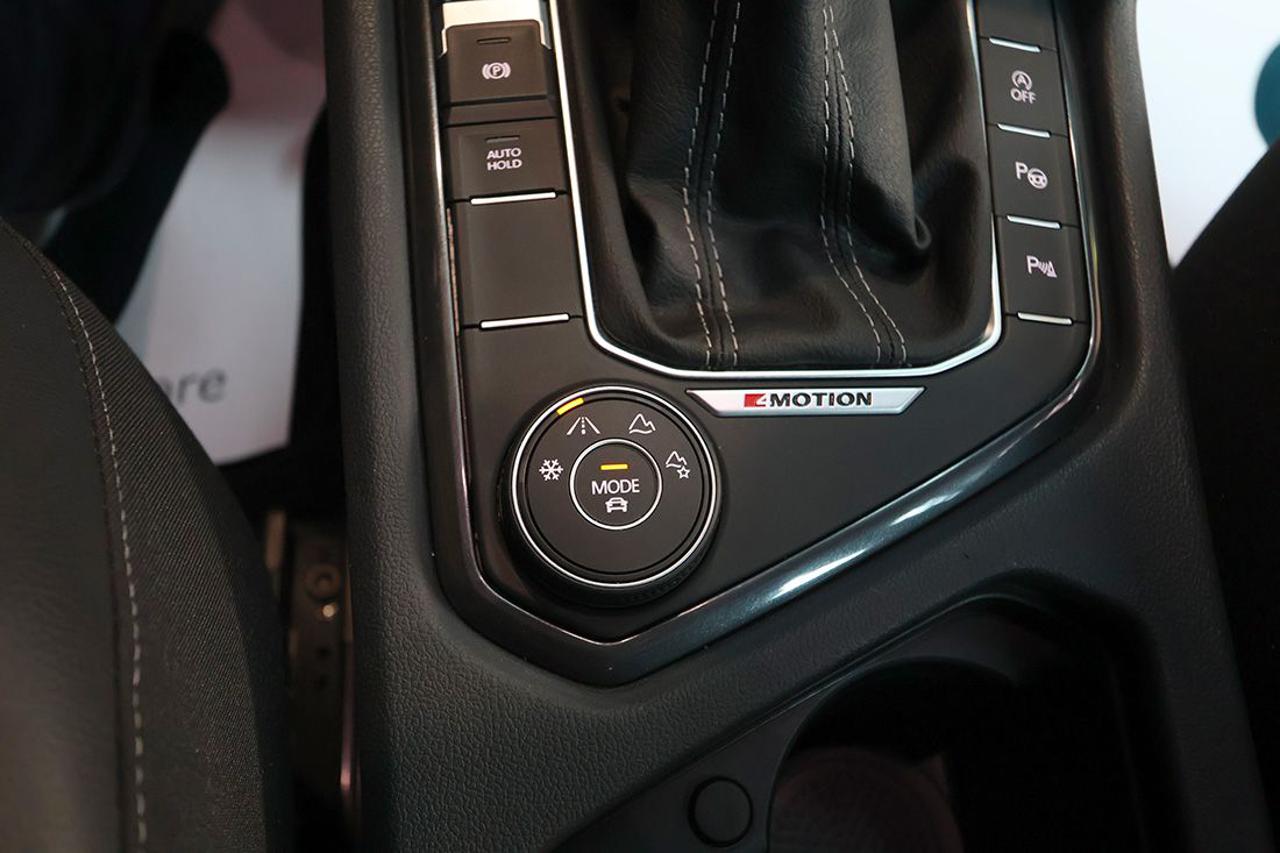 VOLKSWAGEN Tiguan Allspace 2.0 TDI 200cv SCR DSG 4Motion R-Line - 39