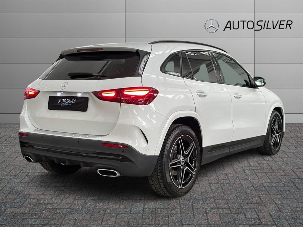 MERCEDES-BENZ GLA 200 d Automatic AMG Line Advanced Plus - 2