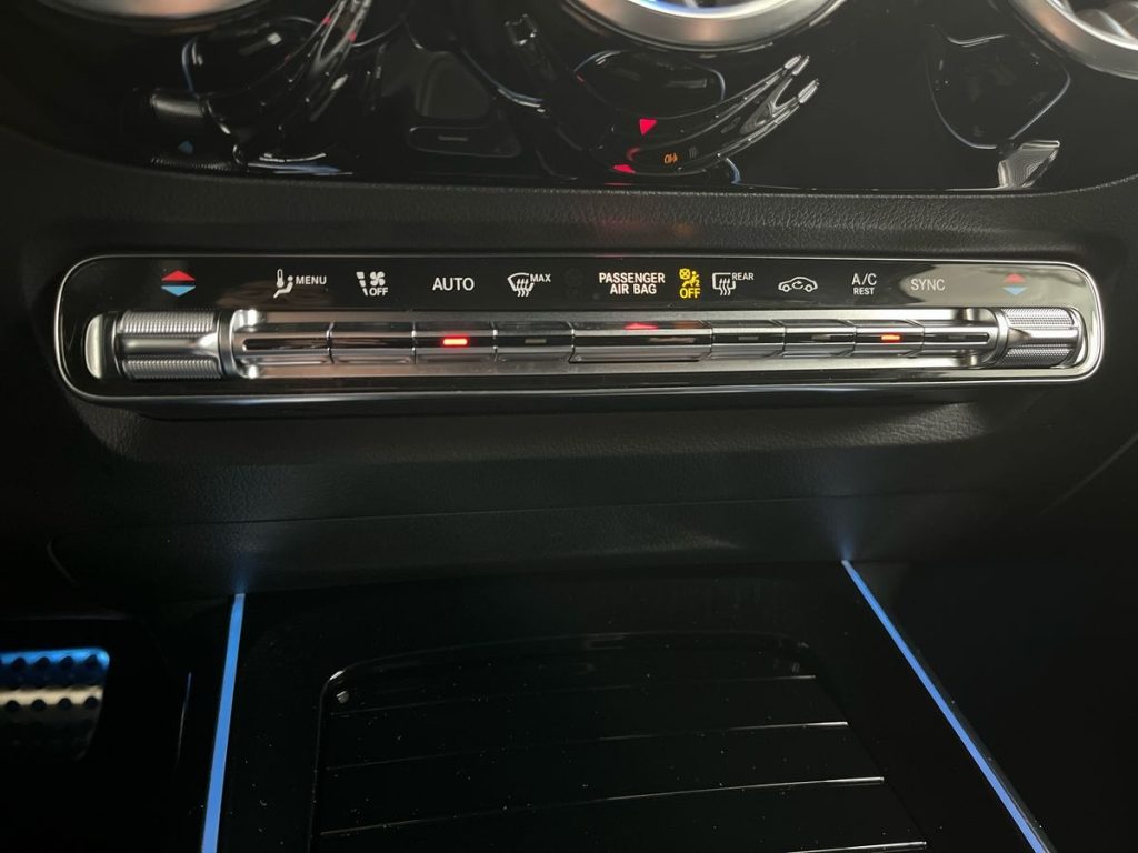 MERCEDES-BENZ GLA 200 d Automatic AMG Line Advanced Plus - 14