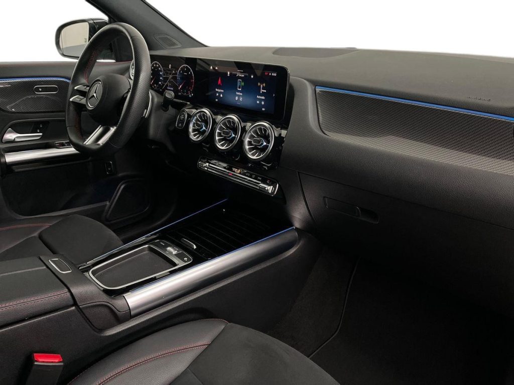 MERCEDES-BENZ GLA 200 d Automatic AMG Line Advanced Plus - 16