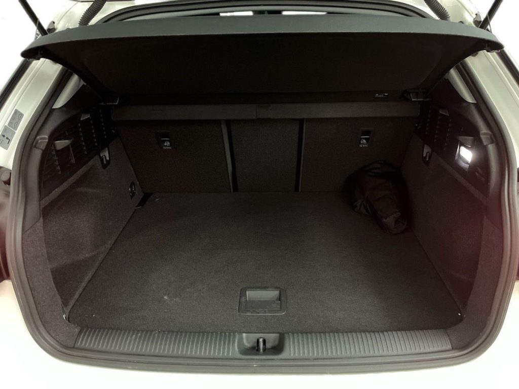 AUDI Q2 35 TFSI S line Edition s-tronic - 13