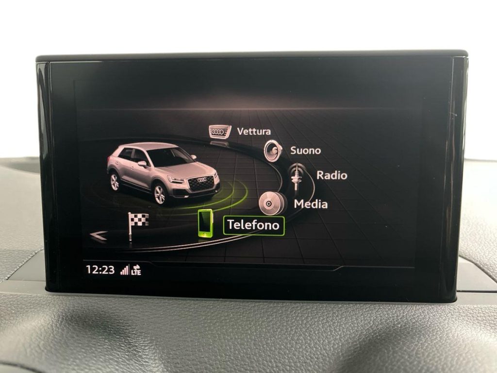 AUDI Q2 35 TFSI S line Edition s-tronic - 12