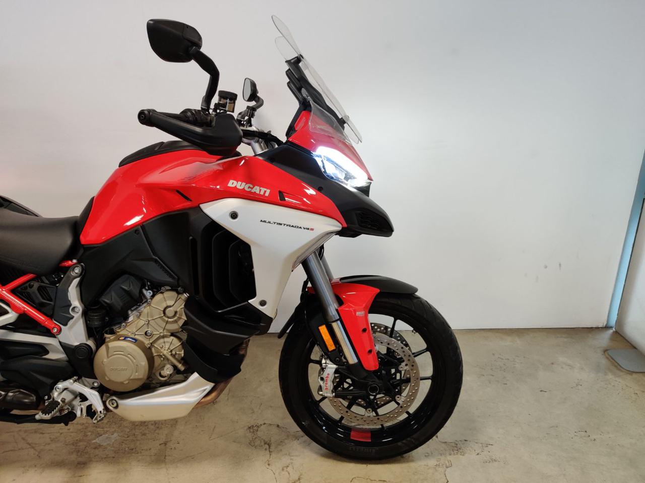 DUCATI Multistrada V4 S TRAVEL & RADAR RED - 5