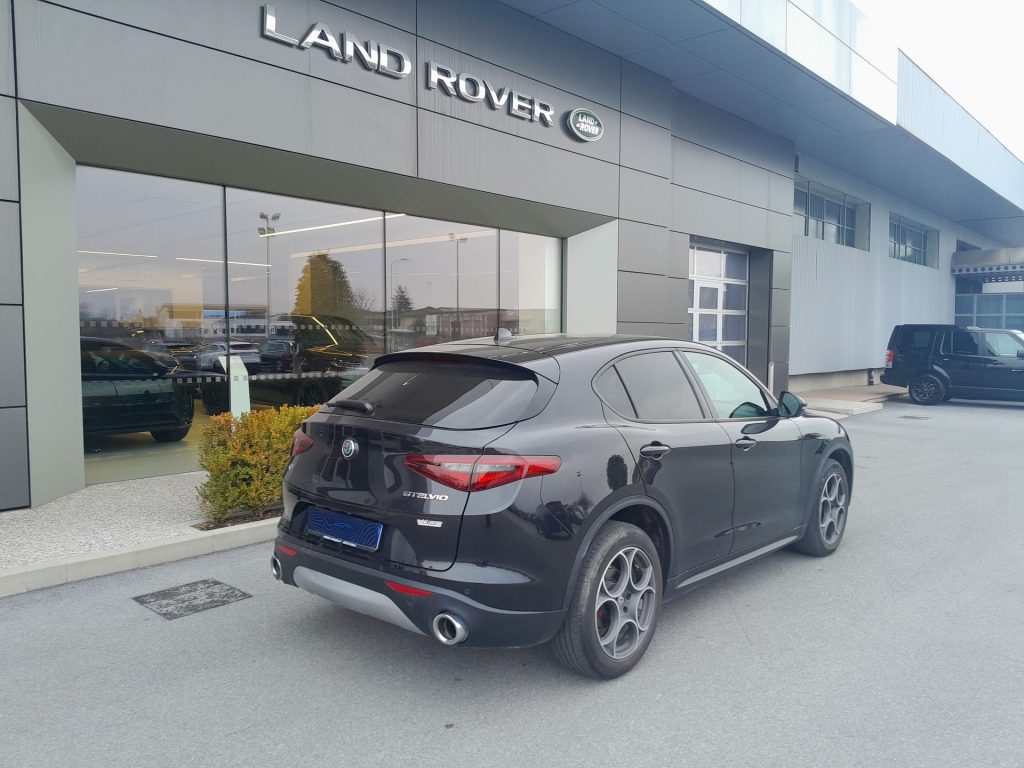ALFA ROMEO Stelvio 2.2 Turbo Diesel 180CV AT8 Q4 Business - 8