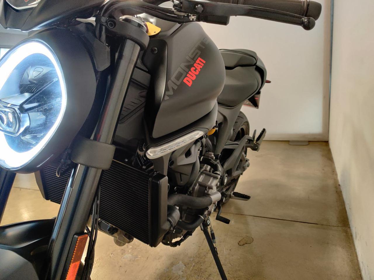 DUCATI Monster 937 + DARK STEALTH - 3