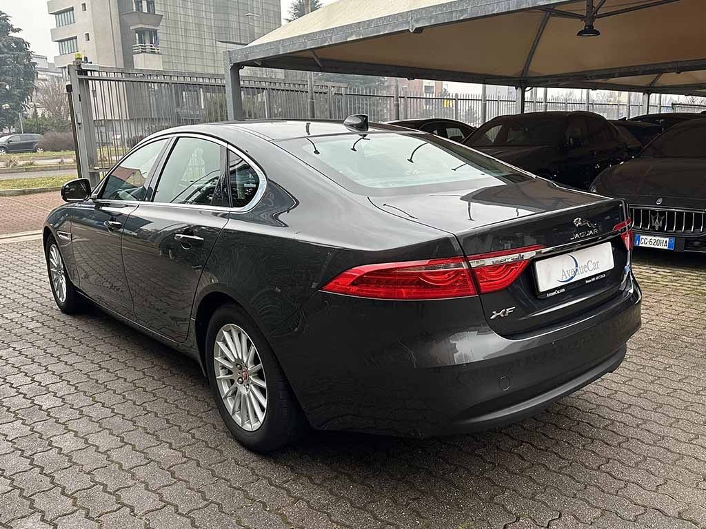 JAGUAR XF 2.0 d Pure BERLINA AUTOMATICA TELECAMERA IVA ESP - 7