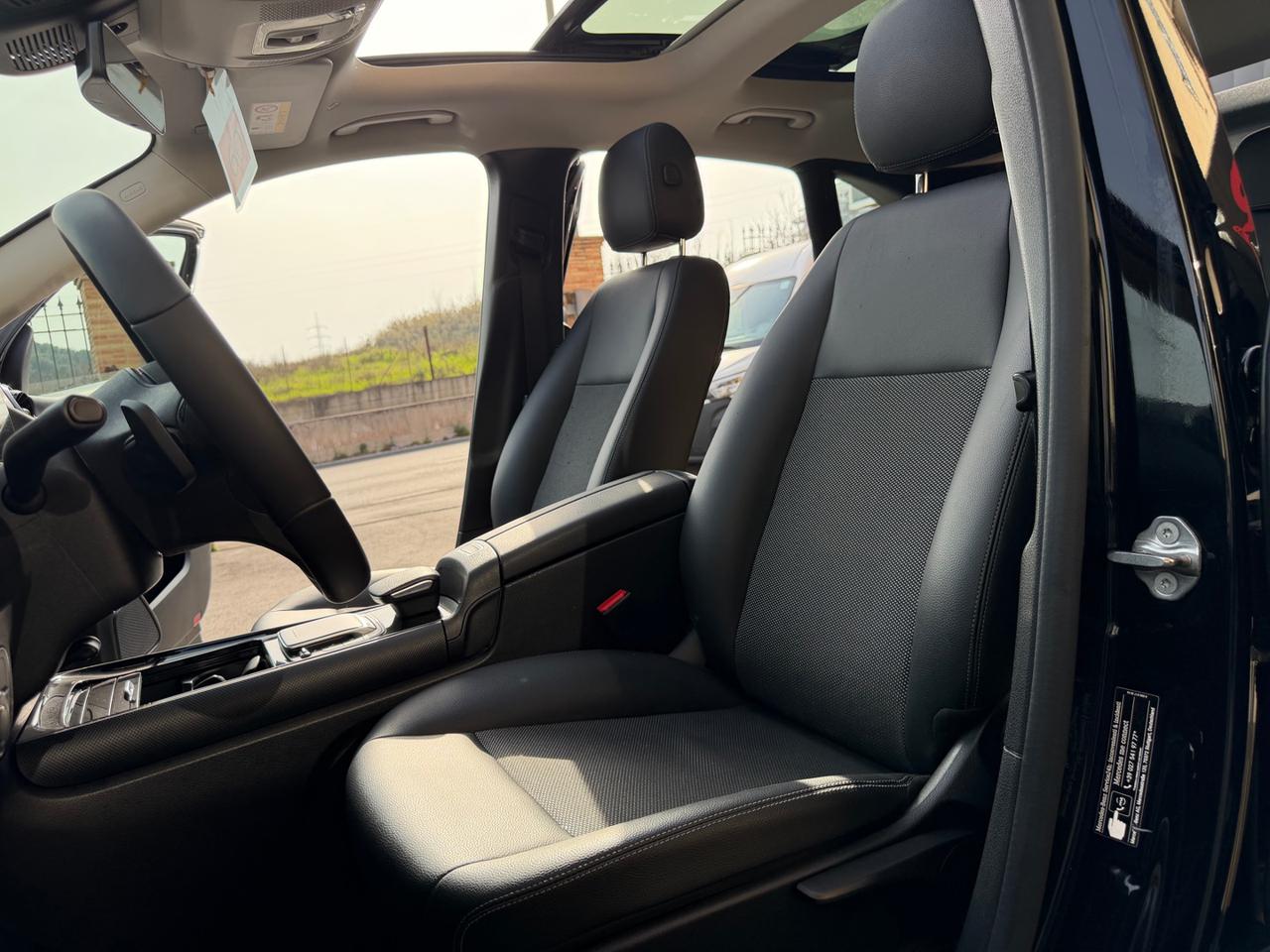 MERCEDES-BENZ GLA 180 d Automatic Business Extra (TETTO) - 13