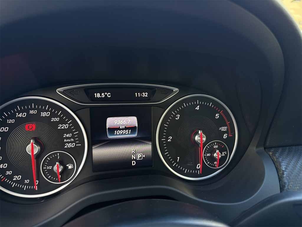 MERCEDES-BENZ GLA 180 d SPORT TELECAMERA NAVIGATORE SEDILI SPORTIVI - 13