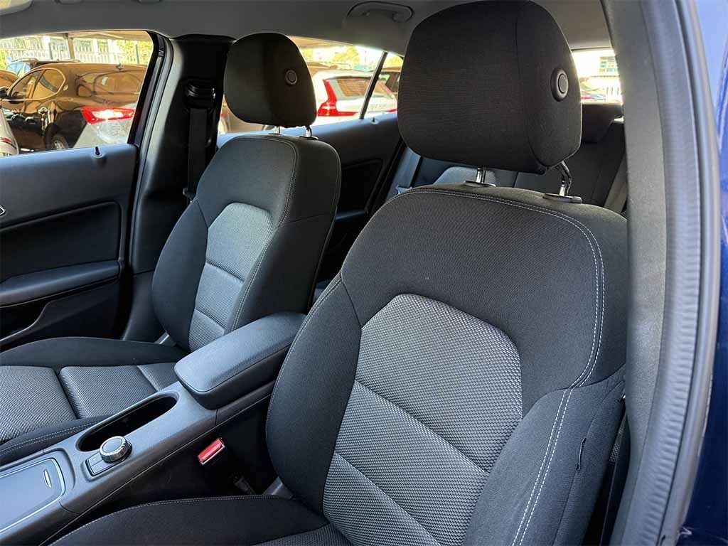 MERCEDES-BENZ GLA 180 d SPORT TELECAMERA NAVIGATORE SEDILI SPORTIVI - 20