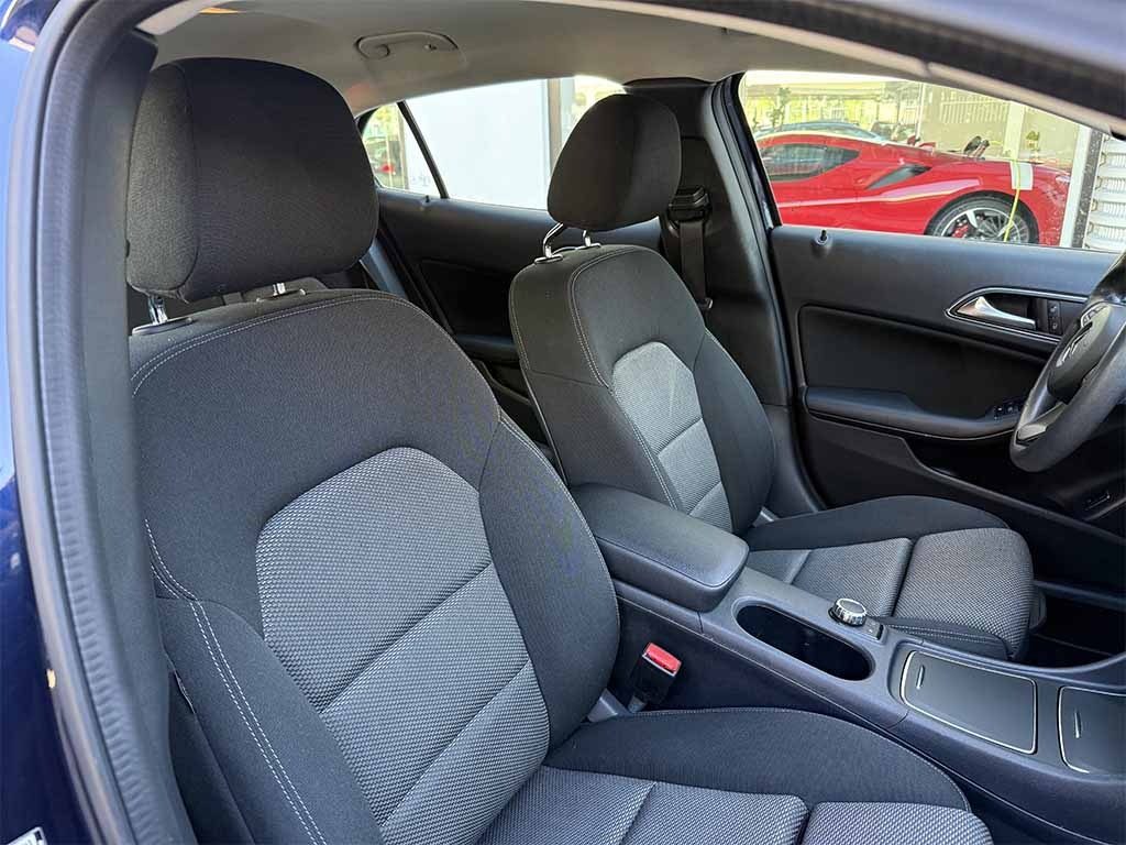 MERCEDES-BENZ GLA 180 d SPORT TELECAMERA NAVIGATORE SEDILI SPORTIVI - 21