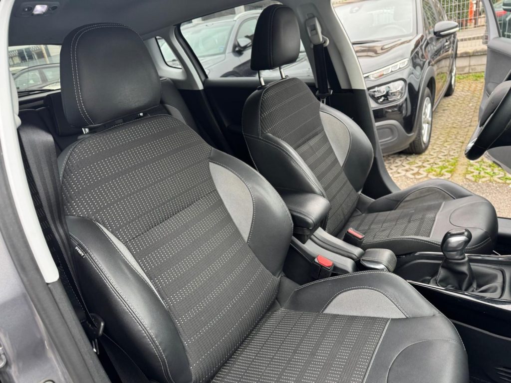 PEUGEOT 2008 1° serie PureTech 82 Allure - 18