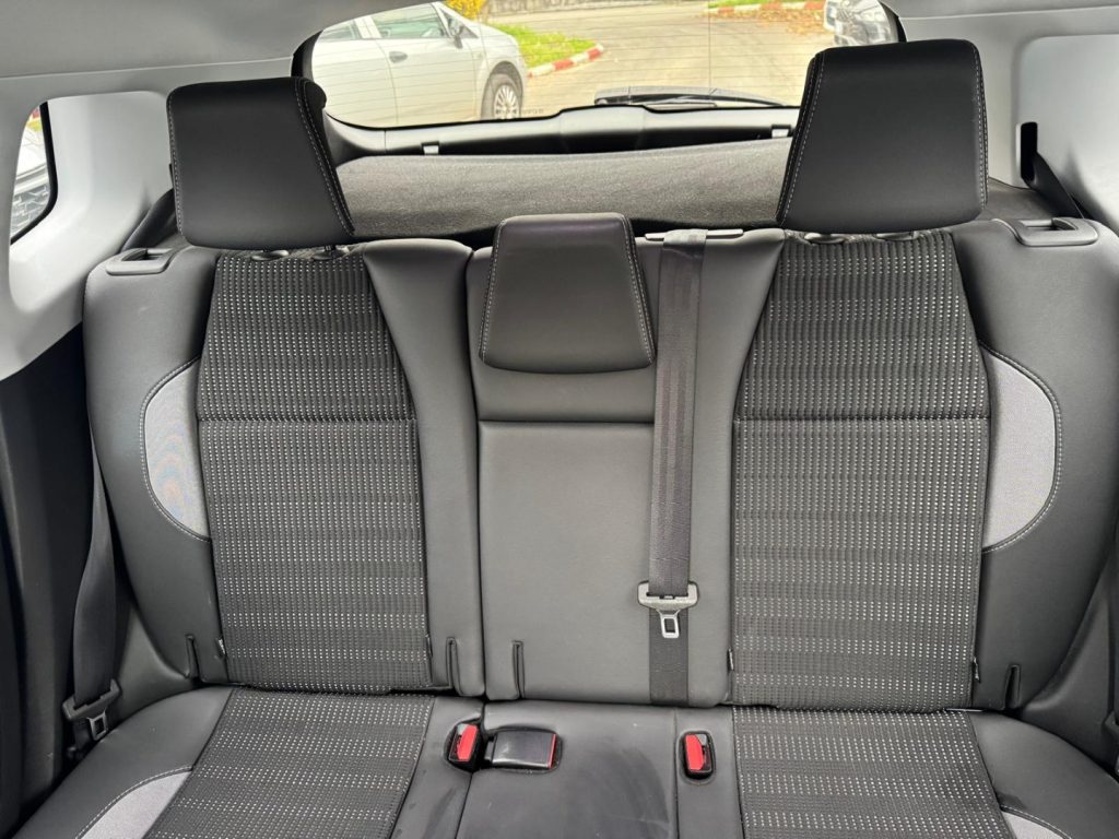 PEUGEOT 2008 1° serie PureTech 82 Allure - 19