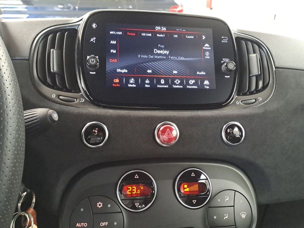 ABARTH 695 1.4 Turbo T-Jet Scorpione oro 75° Anniversario - 11