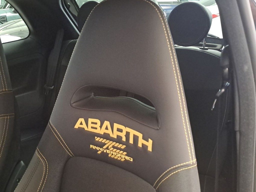 ABARTH 695 1.4 Turbo T-Jet Scorpione oro 75° Anniversario - 12