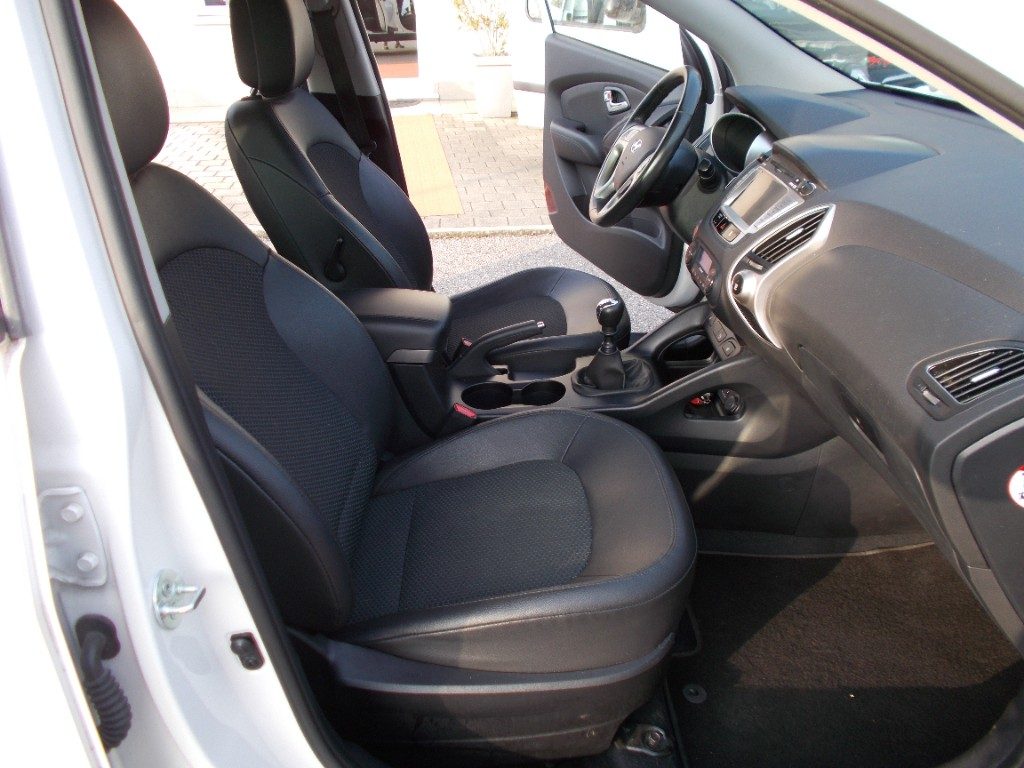 HYUNDAI iX35 1.7 CRDi 2WD Xpossible - 11