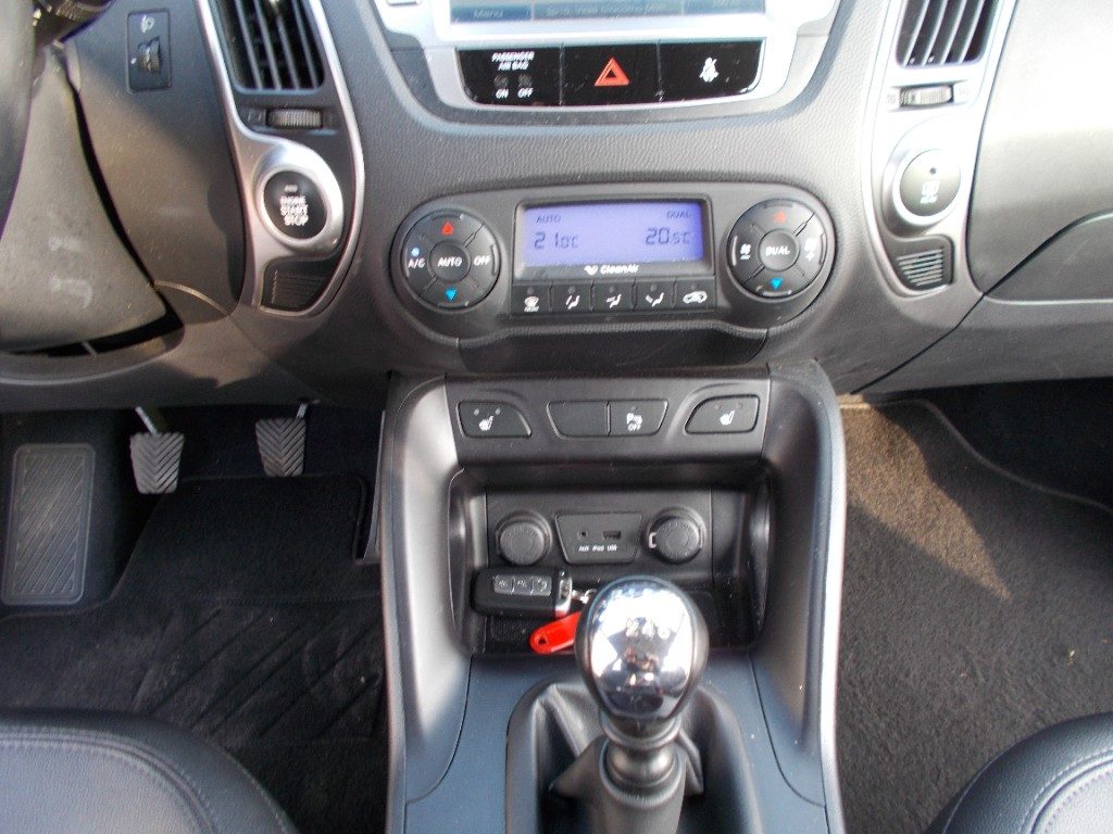 HYUNDAI iX35 1.7 CRDi 2WD Xpossible - 14