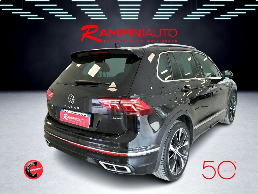 VOLKSWAGEN Tiguan 2.0 TDI 150 CV DSG 4MOTION R-Line Km 77.000 - 9