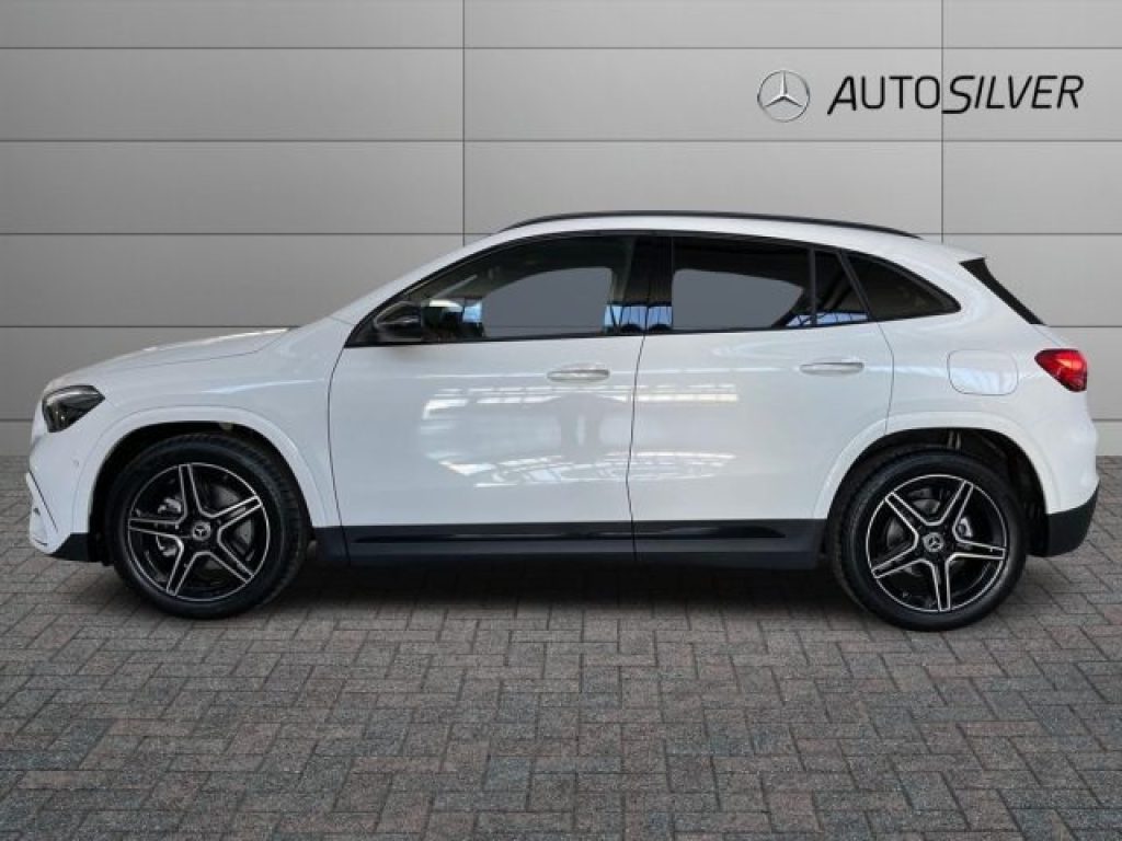 MERCEDES-BENZ GLA 200 d Automatic AMG Line Advanced Plus - 4