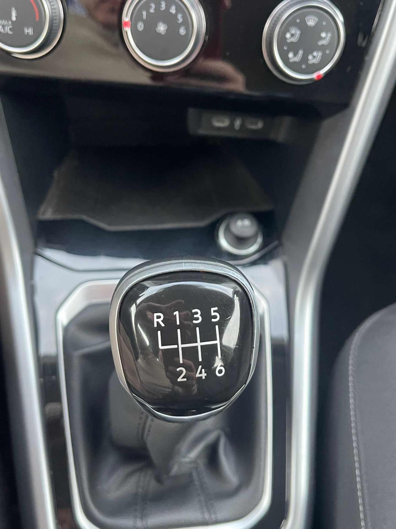 VOLKSWAGEN T-Roc 1.0 TSI Life Euro 6D Pack - 21