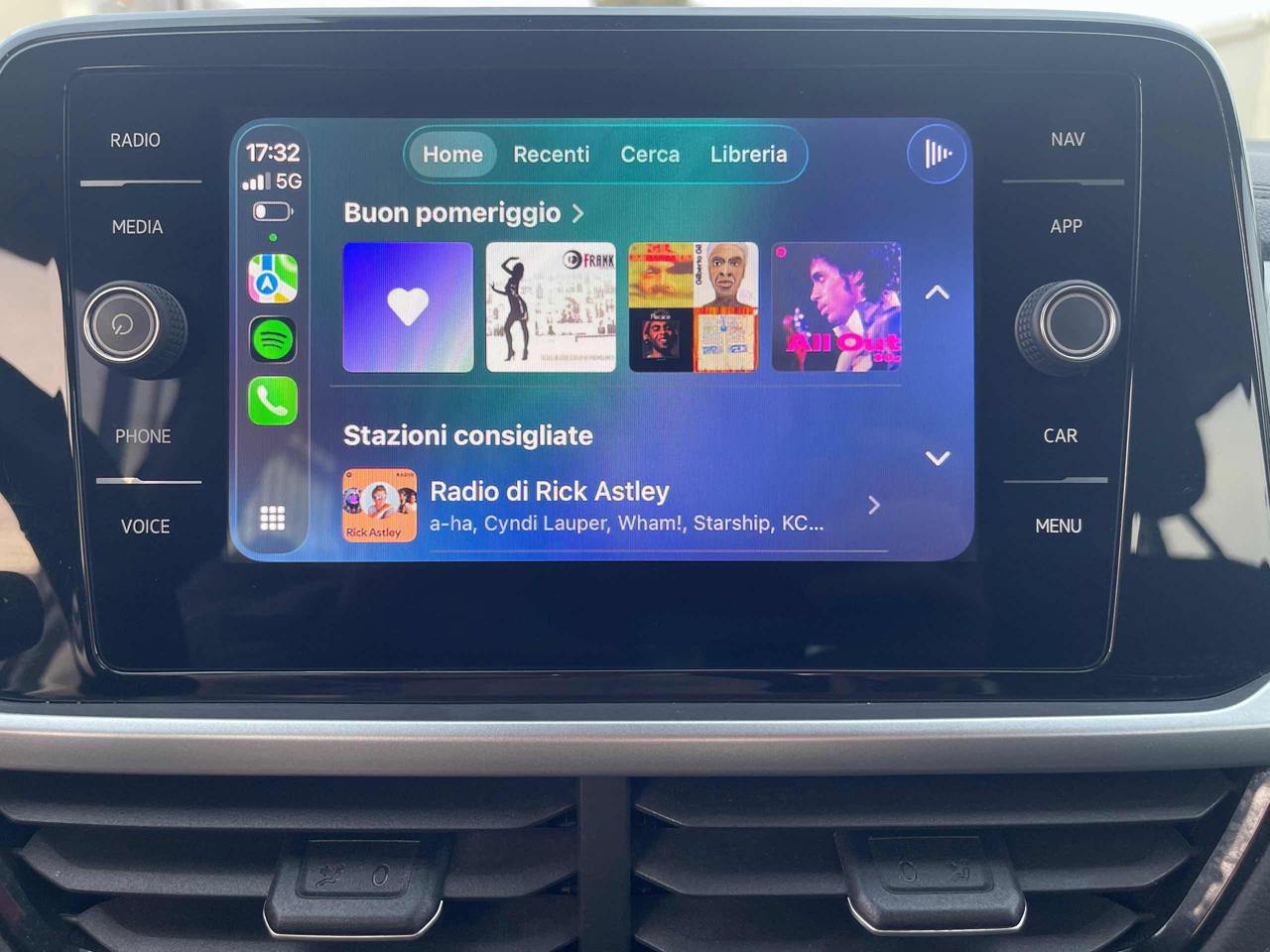 VOLKSWAGEN T-Roc 1.0 TSI Life Euro 6D Pack - 2