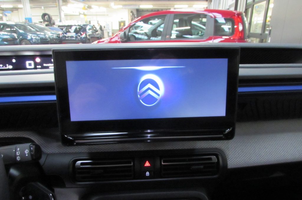 CITROEN C3 1.2 PureTech 100 S&S Plus KM ZERO - 9