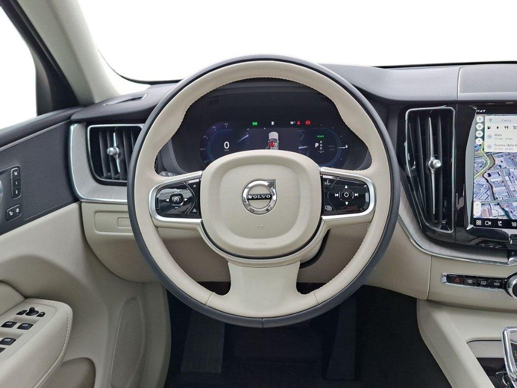 VOLVO XC60 T6 Recharge Plug-in Hybrid AWD Aut. - 10