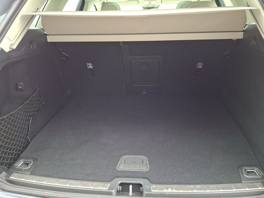 VOLVO XC60 T6 Recharge Plug-in Hybrid AWD Aut. - 14