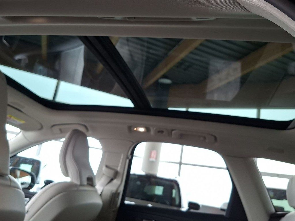 VOLVO XC60 T6 Recharge Plug-in Hybrid AWD Aut. - 7