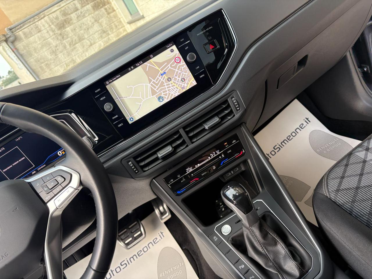 VOLKSWAGEN Taigo 1.0 TSI 116 CV DSG R-Line TETTO APR/PAN - 23