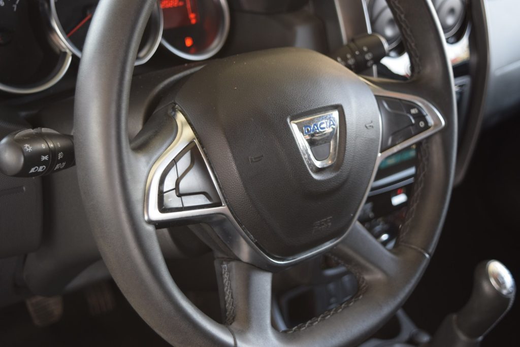 DACIA Duster 1.6 S&S GPL Limited Black Shadow 114CV - 18