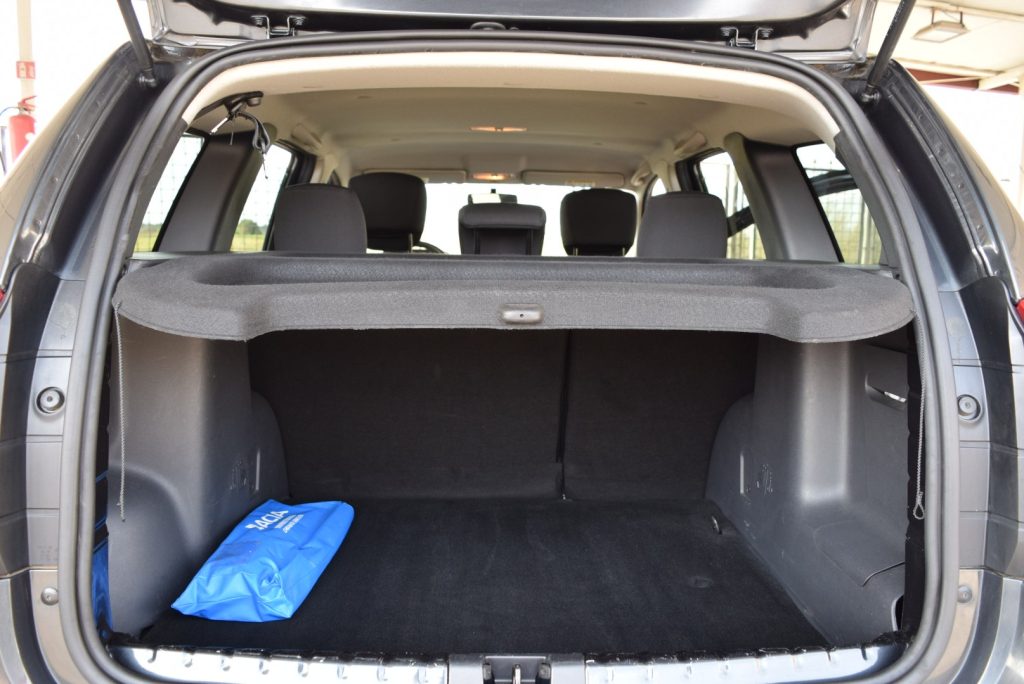 DACIA Duster 1.6 S&S GPL Limited Black Shadow 114CV - 14