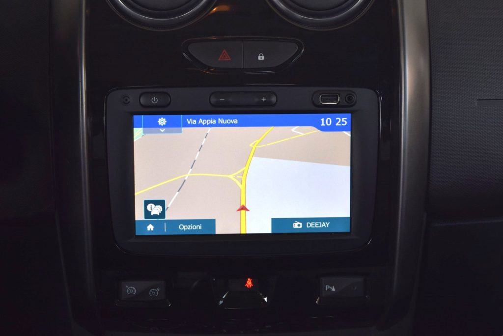 DACIA Duster 1.6 S&S GPL Limited Black Shadow 114CV - 7