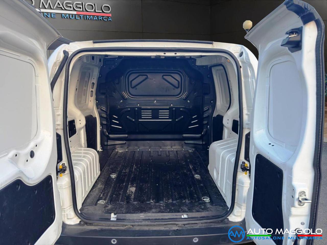 FIAT Fiorino 1.3 MJT 95CV Cargo SX - 12