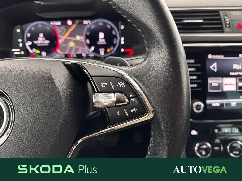 SKODA Superb wagon 2.0 tdi evo style 150cv dsg - 20