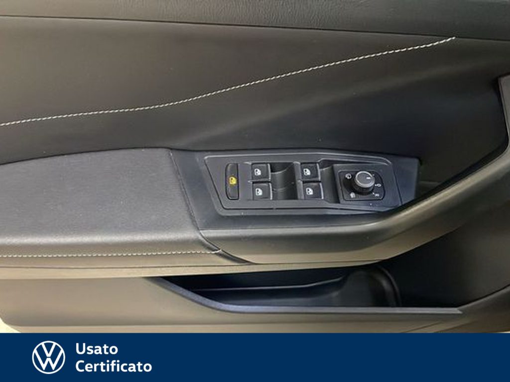 VOLKSWAGEN T-Roc 1.5 tsi style dsg - 18