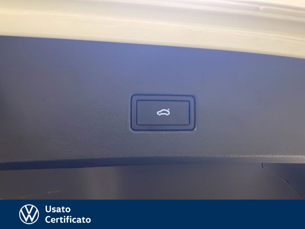 VOLKSWAGEN T-Roc 1.5 tsi r-line - 19