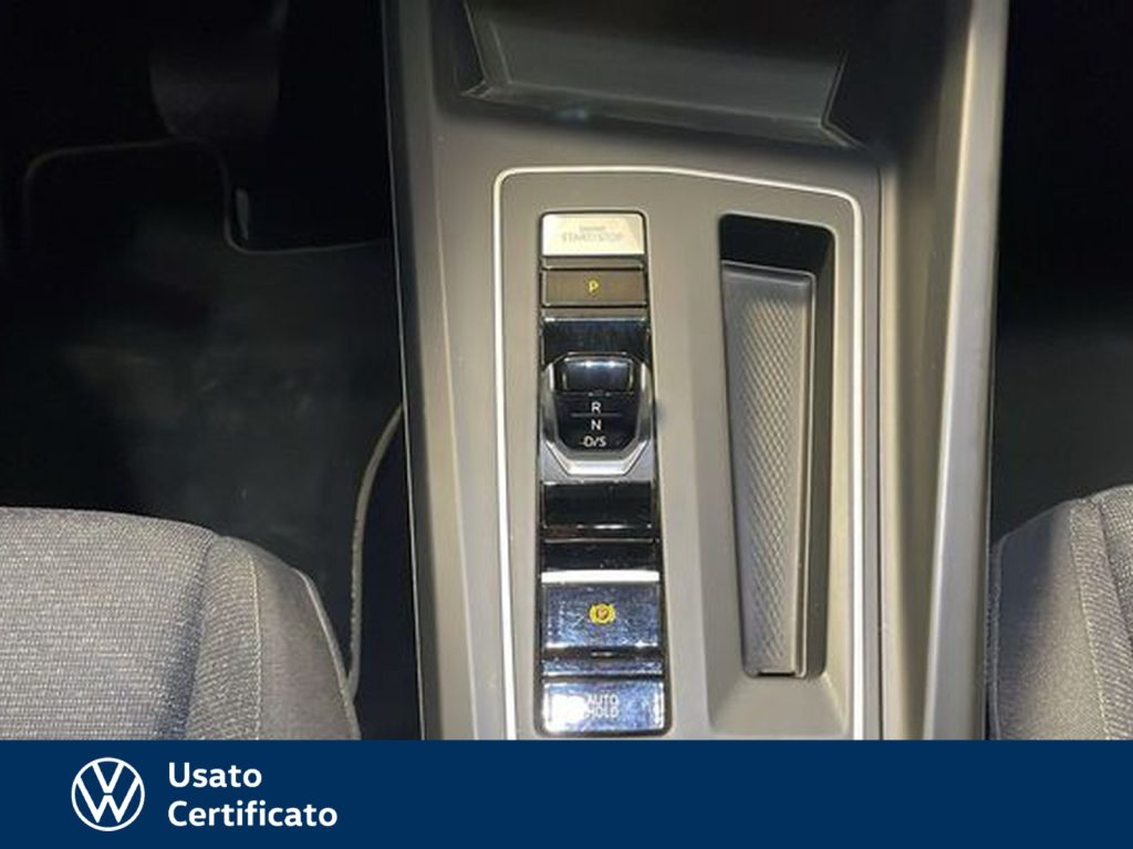 VOLKSWAGEN Golf 1.5 tgi life 130cv dsg - 11