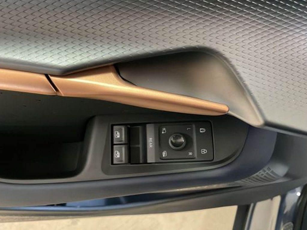 CUPRA Tavascan 77kwh endurance immersive rwd - 15