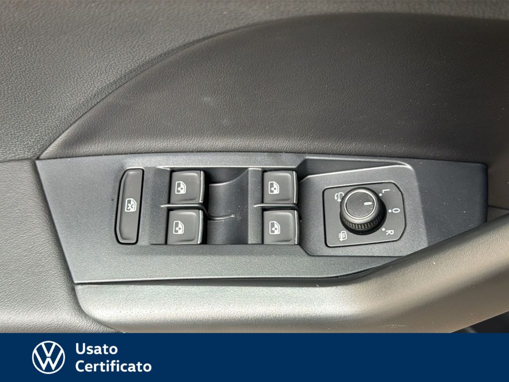 VOLKSWAGEN T-Cross 1.0 tsi r-line plus 115cv - 13