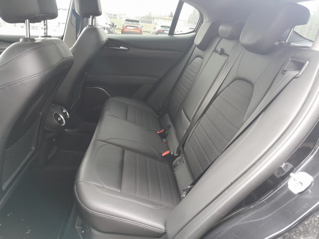ALFA ROMEO Stelvio 2.2 Turbo Diesel AT8 Q4 - 19