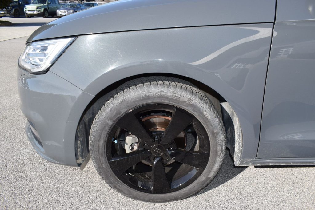 AUDI A1 1.4 TDI 66kW ultra Design Sportback NEOPATENTATI - 19