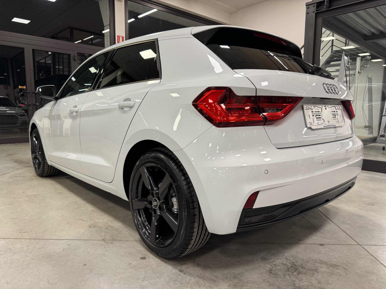 AUDI A1 SPB 30 TFSI Admired Advanced - 5