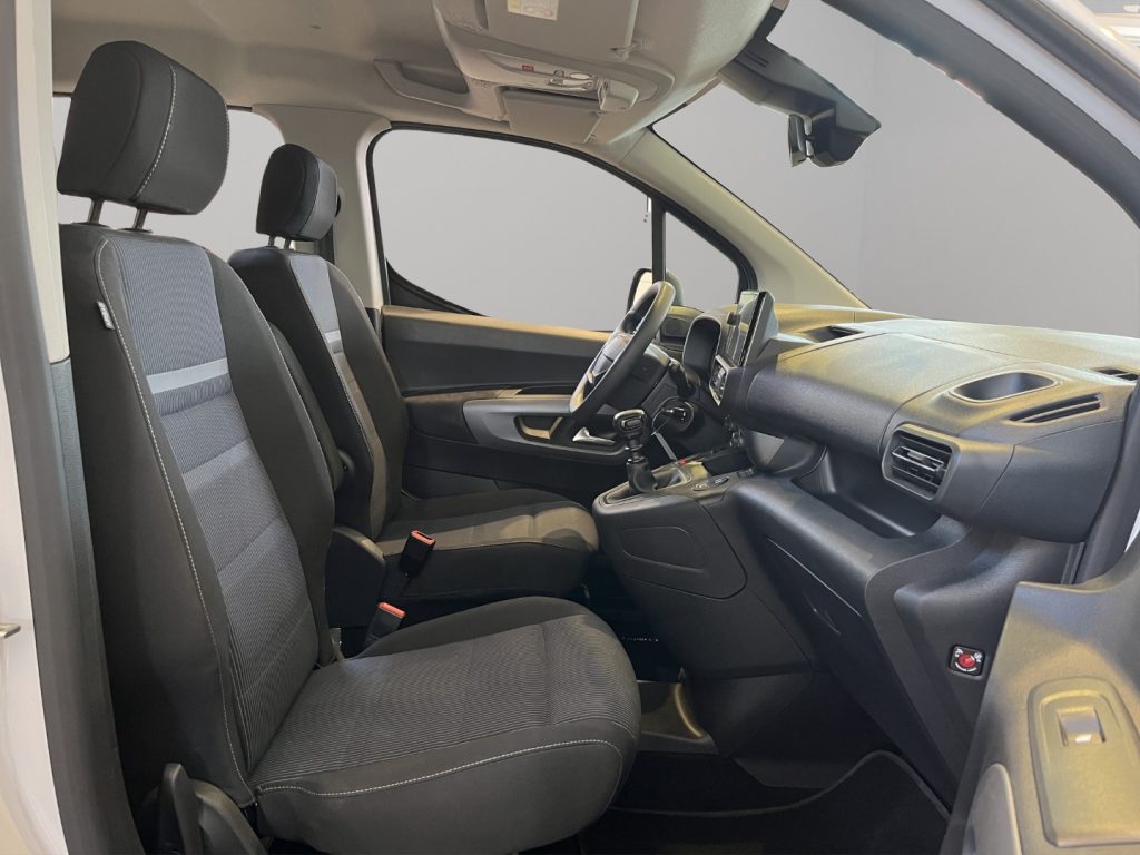 FIAT Doblo 1.5 Autocarro N1 130CV - 9