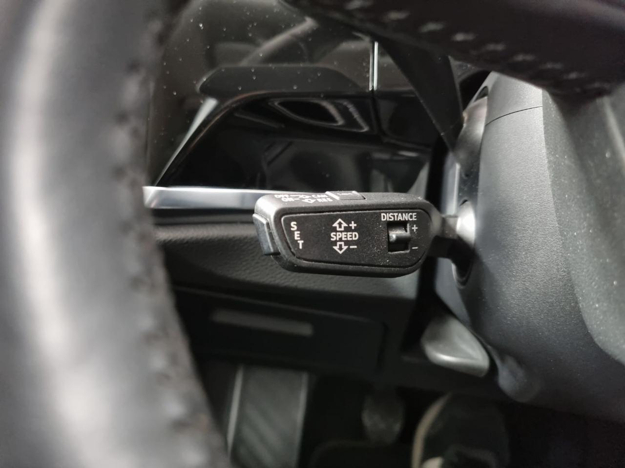 AUDI Q3 35 TFSI Business Advanced - 25