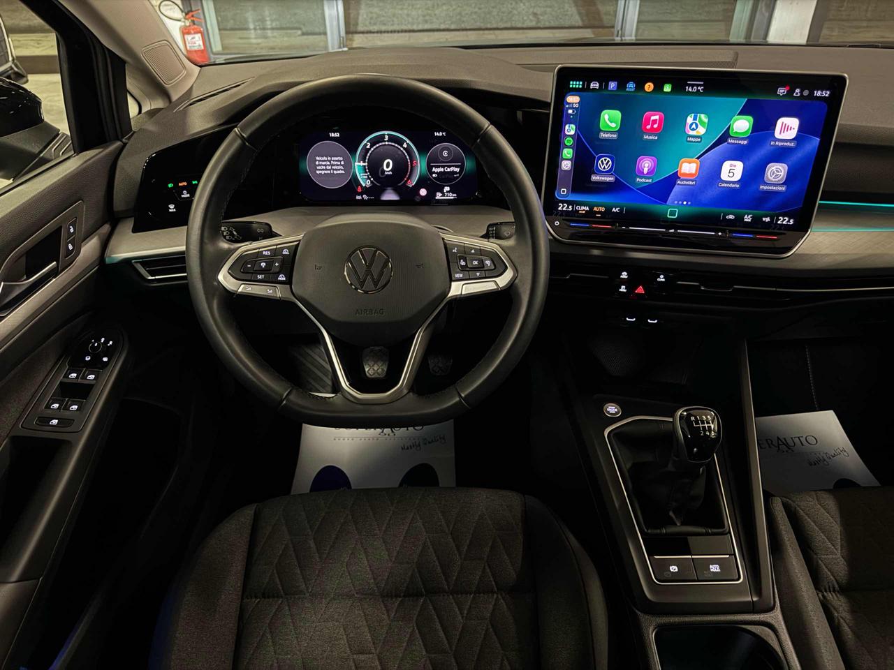 VOLKSWAGEN Golf 2.0 TDI 115 CV SCR Life - 24