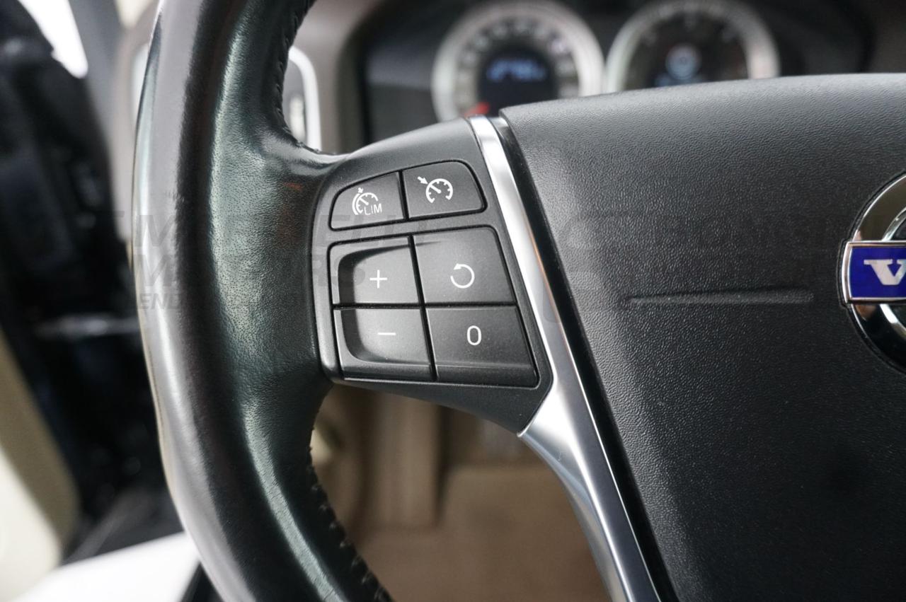 VOLVO V60 2.0 163CV MOMENTUM - 19