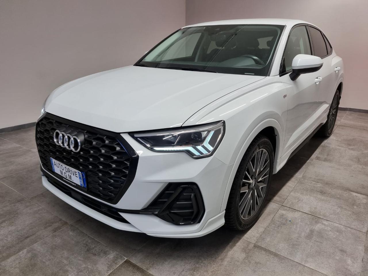 AUDI Q3 SPB 35 TDI S tronic S line edition - 32