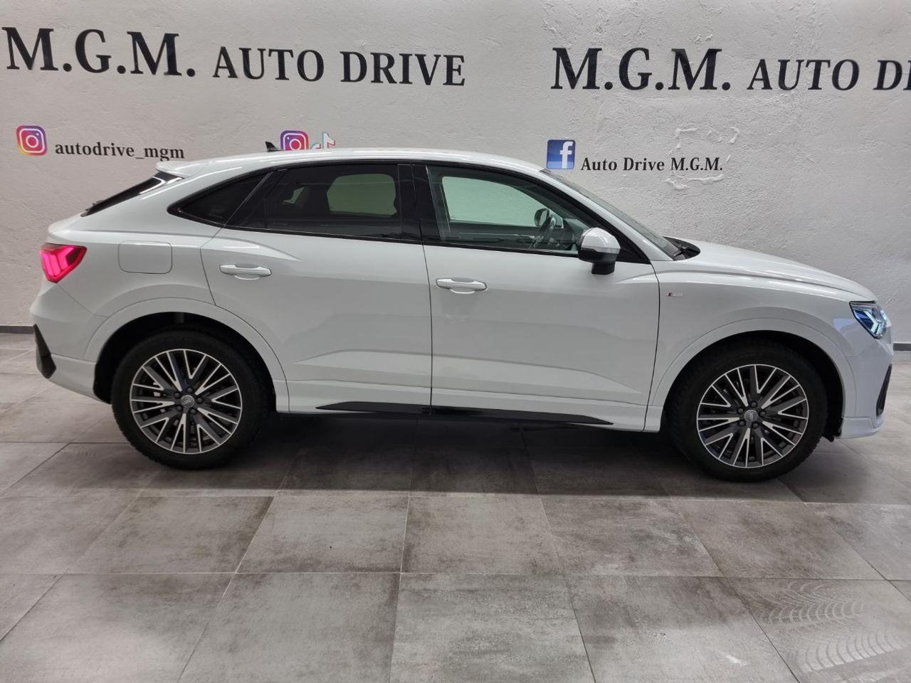 AUDI Q3 SPB 35 TDI S tronic S line edition - 4